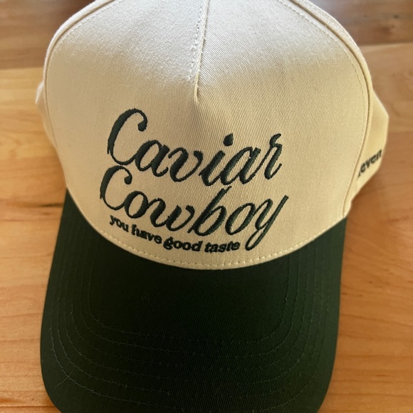 Caviar Cowboy Cap in Beige & Forest Green - Picture 2 of 4
